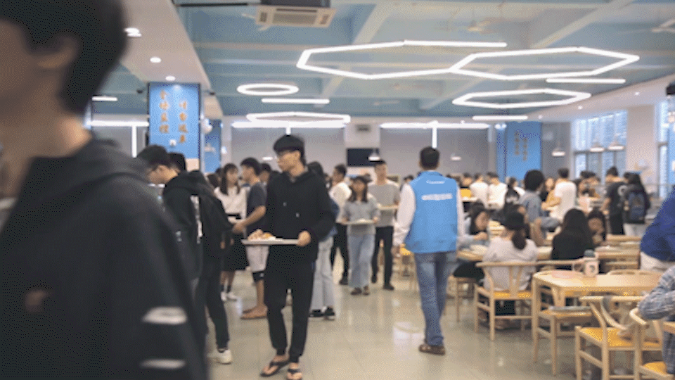 各大校園為何紛紛選擇優(yōu)信無(wú)限智慧食堂來搭建智慧校園
