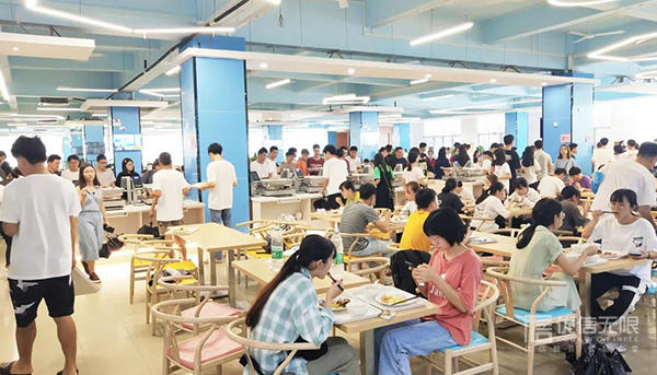 各大校園為何紛紛選擇優(yōu)信無(wú)限智慧食堂來搭建智慧校園