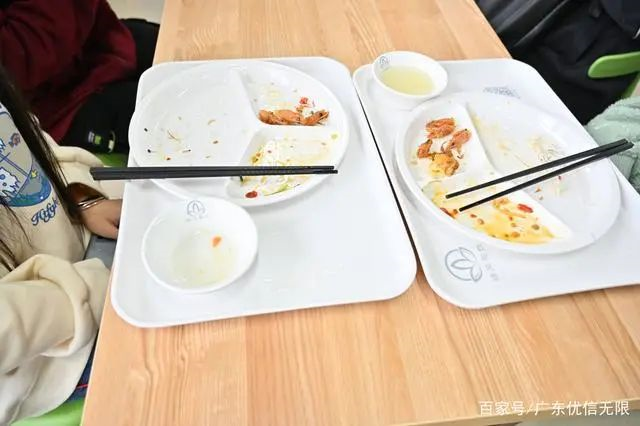 上海擬建多家智慧食堂？這家社區(qū)智慧食堂持續(xù)火爆 多家媒體報(bào)道！